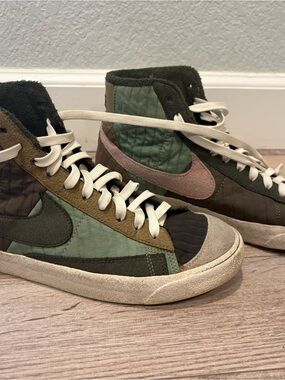 Men's High-Top Casual Sneakers in Olive Green and Brown